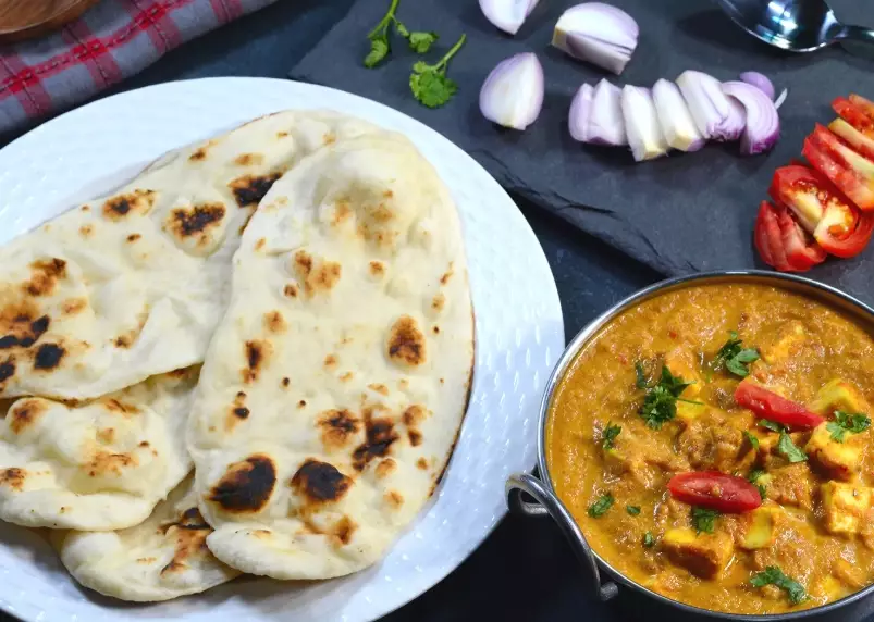 roti vs naan ingredients