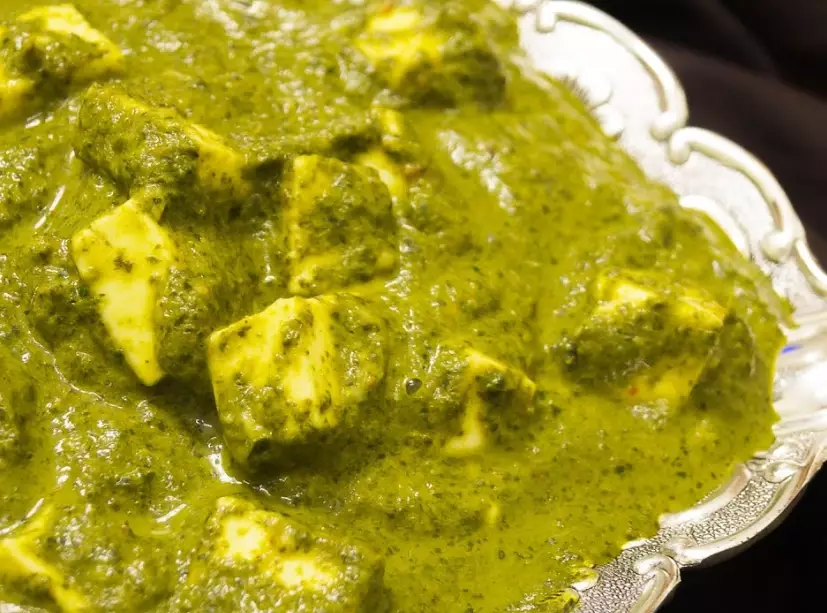 restaurant style palak paneer